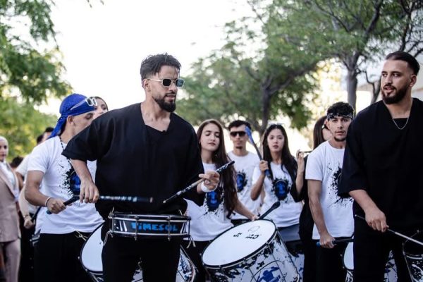 مهرجان مغوغة للتميز والإبداع بطنجة ينطلق وسط أجواء احتفالية وتفاعل كبير من الساكنة